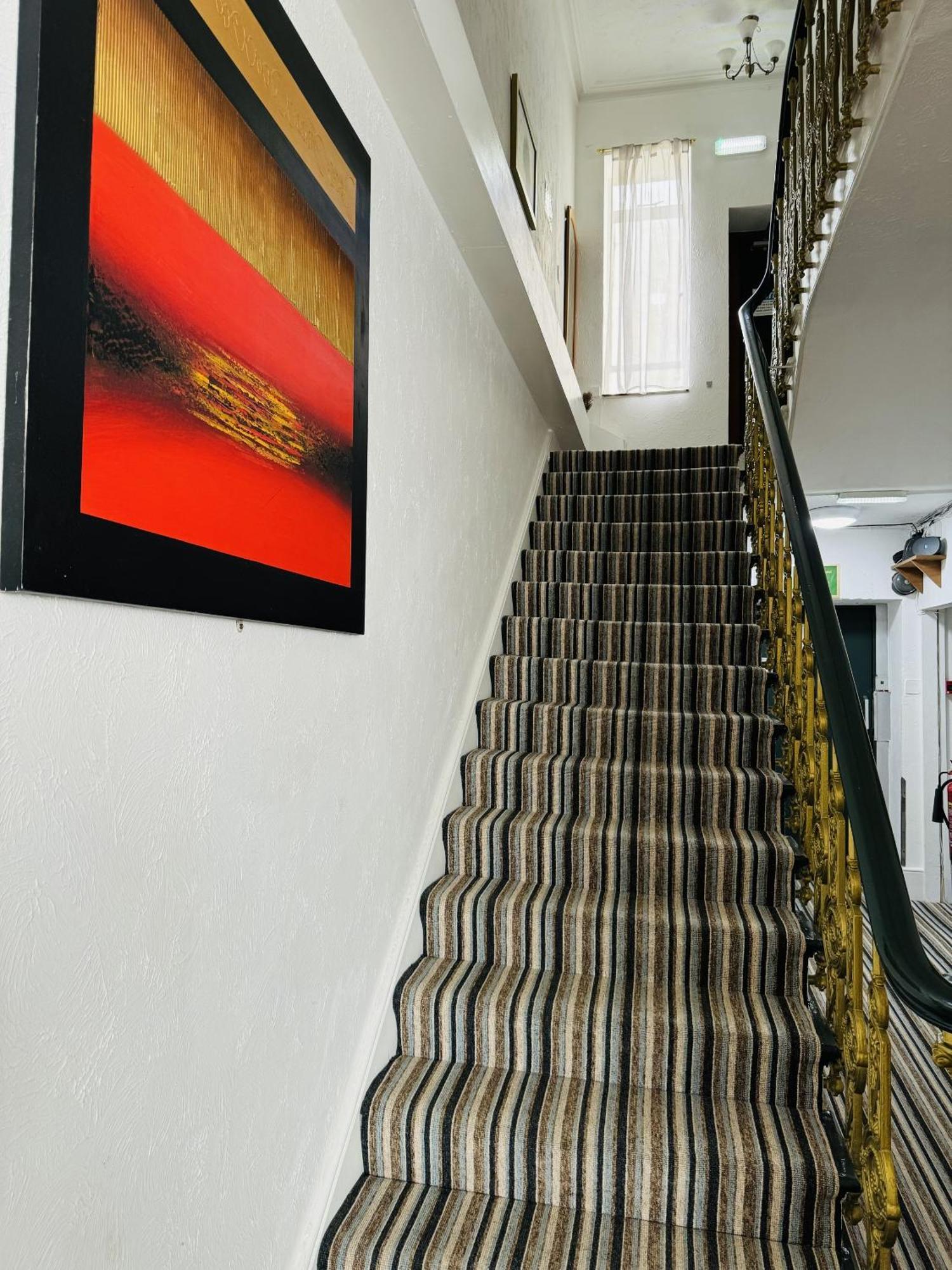 Carlton Court Hotel Eastbourne Bagian luar foto