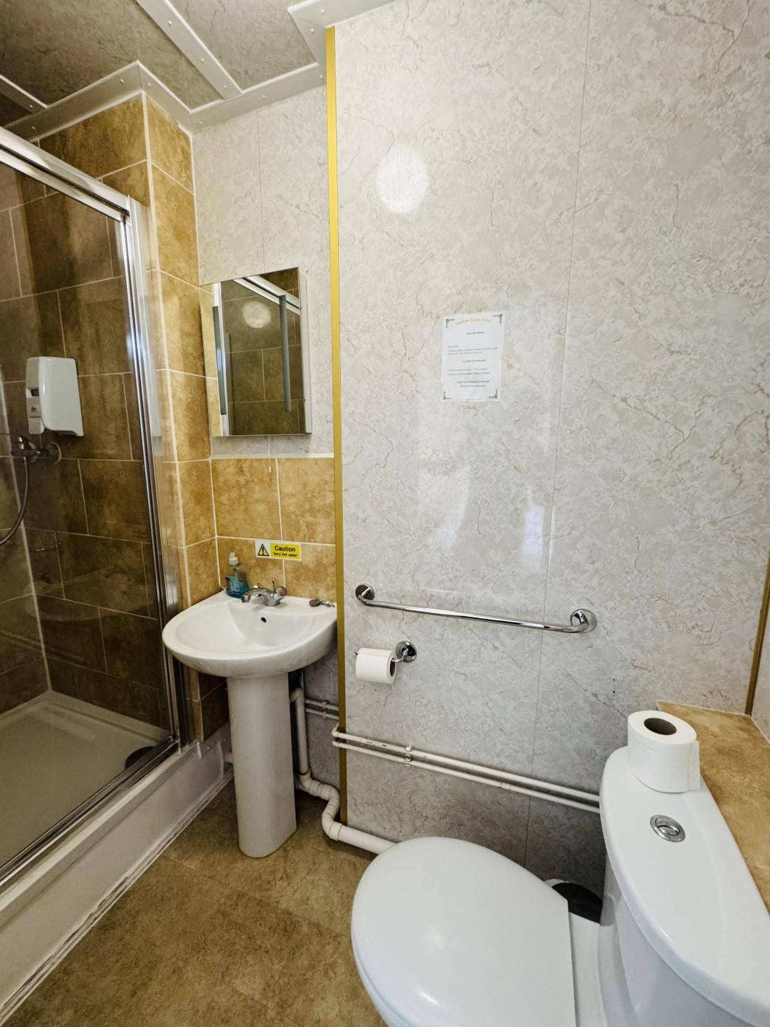 Carlton Court Hotel Eastbourne Ruang foto