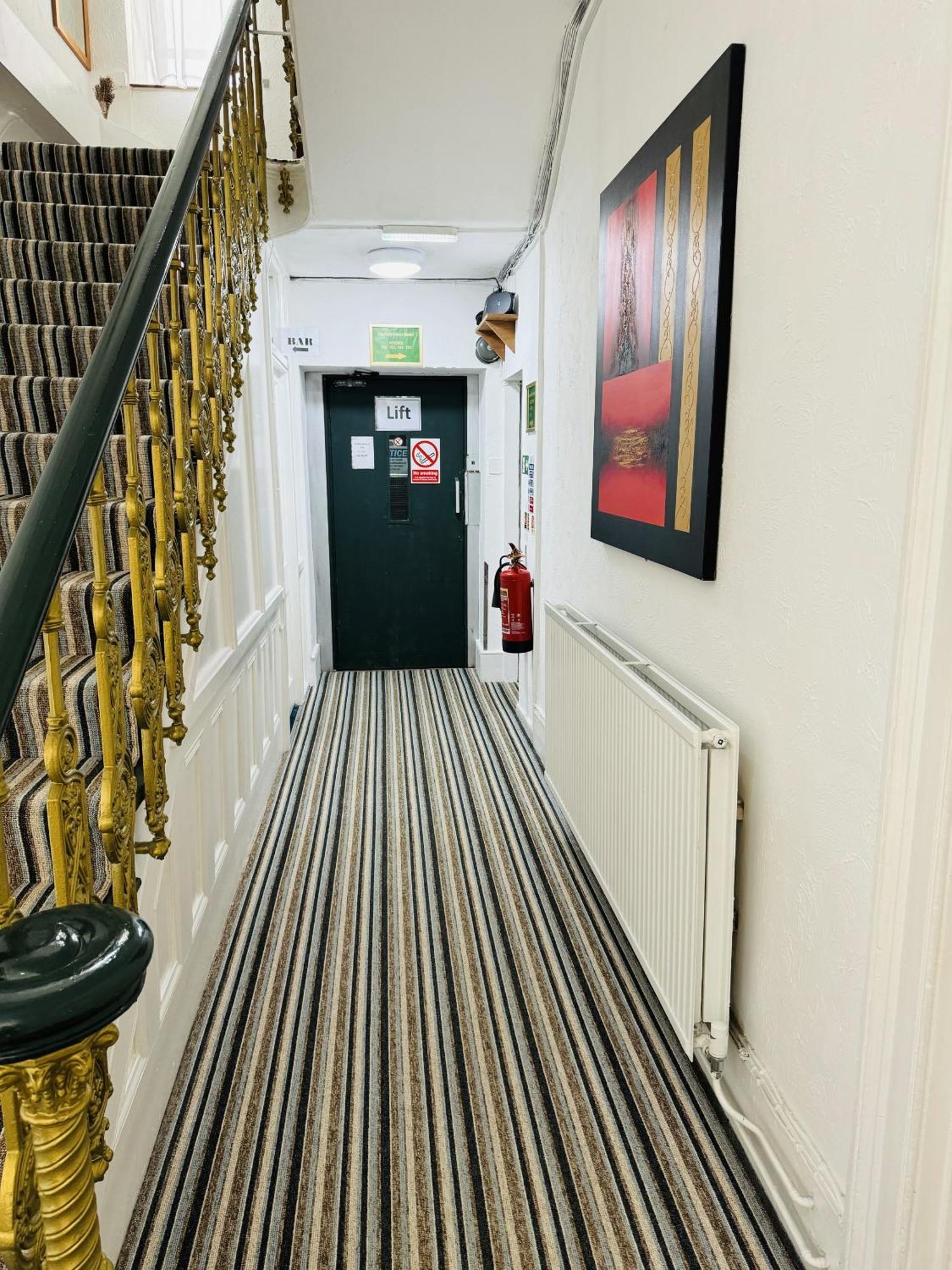 Carlton Court Hotel Eastbourne Bagian luar foto